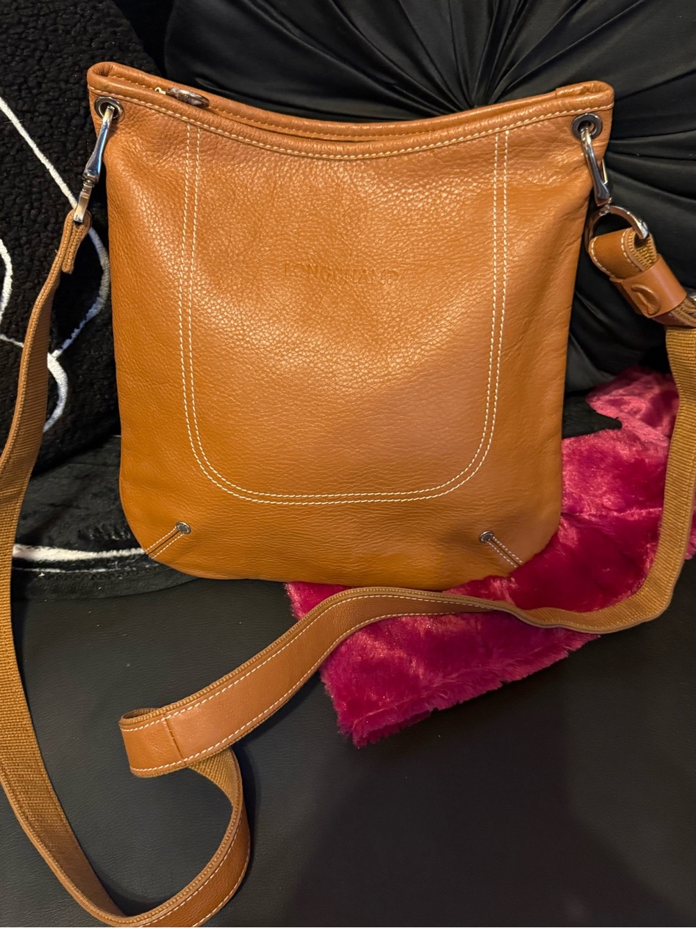 Beautiful Longchamp Tan Leather Crossbody Bag - Women